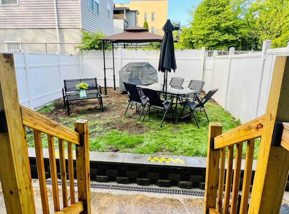 2 Bedroom Apartment, Close To Nyc & Downtown Jc! Джерсі-Сіті Екстер'єр фото